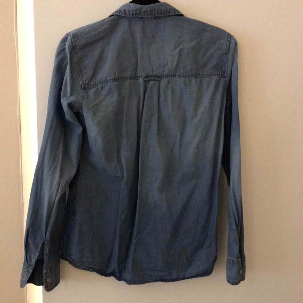 Splendid Classic button down - Picture 2 of 2